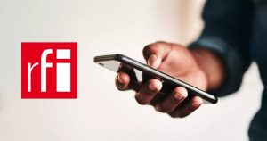 Logo of rfi with a hand holding a smartphone